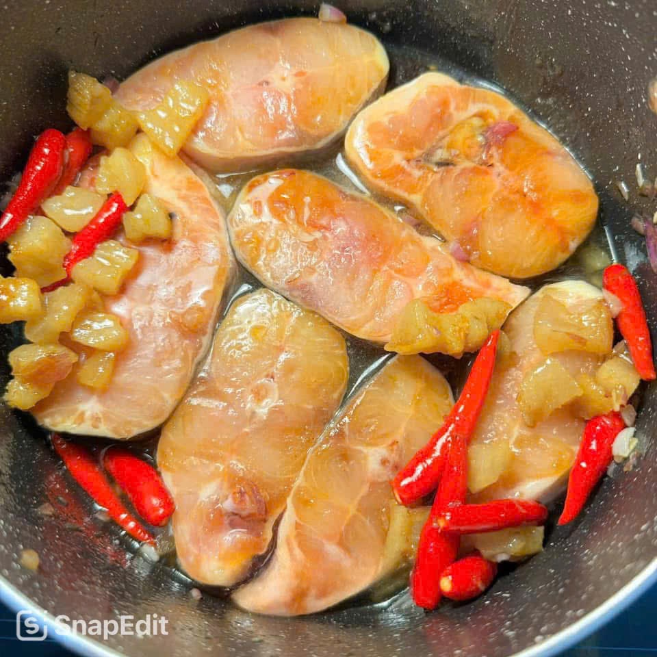 Cá dứa tươi cắt khoanh