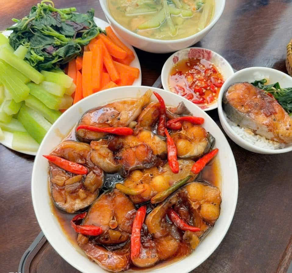 Cá dứa tươi cắt khoanh