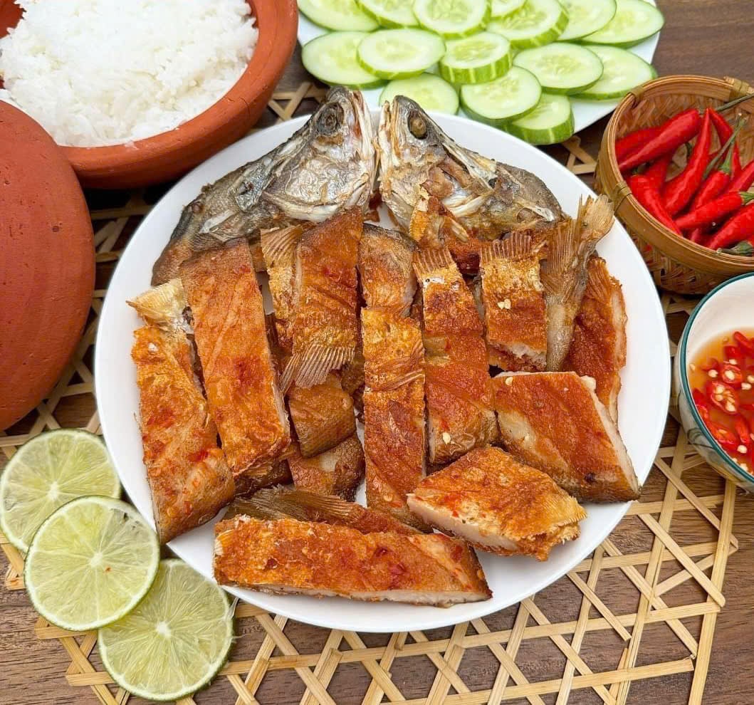 Cá thát lát rút xương